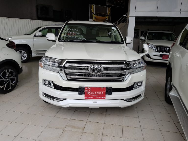 Toyota Land Cruiser Sahara AX V8 2018 - Irahanda Trading - Best luxury ...